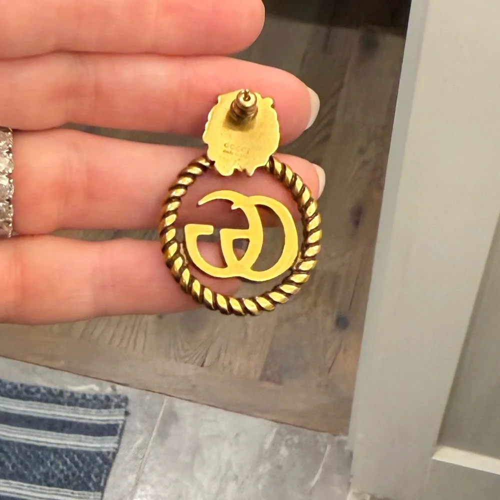 Three pairs of GG earrings. Elegant Gold and Silver Earrings - 3 pairs total - Picture 5 of 7